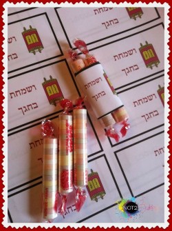 Shavuot, Simchat Tora winkie Torah