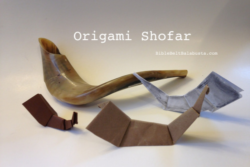 https://biblebeltbalabusta.com/2014/09/10/origami-shofar/